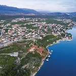 Gorgeous In With Wifi Appartamento Maslenica