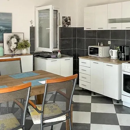 Gorgeous In With Wifi Maslenica