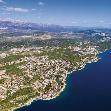 2 Bedroom Amazing In Διαμέρισμα Maslenica